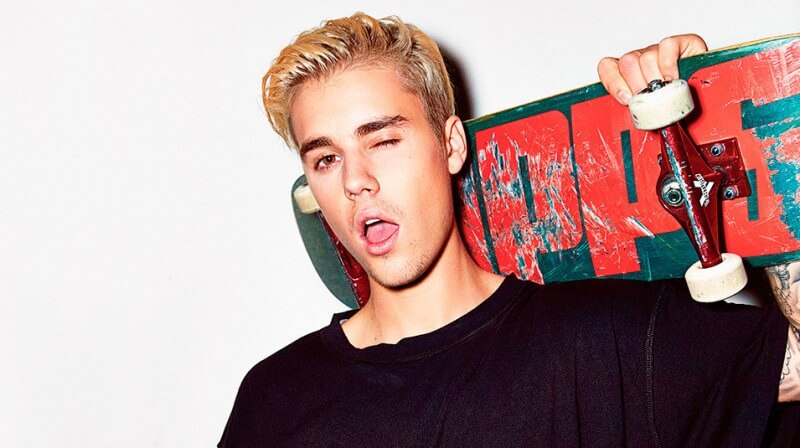 2-15JustinBieber_Hero_Lead_111115.hero