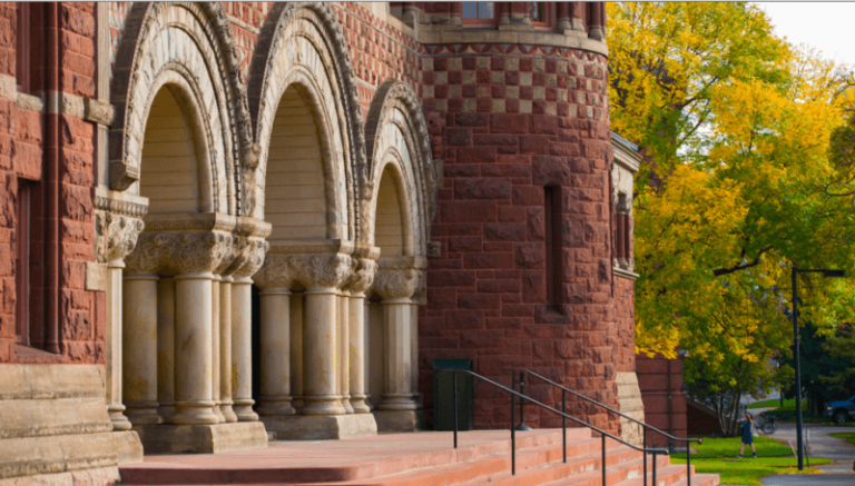 Harvard Law Students Demand an End to Tuition