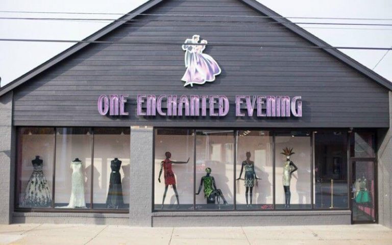 Bridal Store Owner Hangs Out in Store Window Naked Bridal Store Owner Hangs Out in Store Window Naked