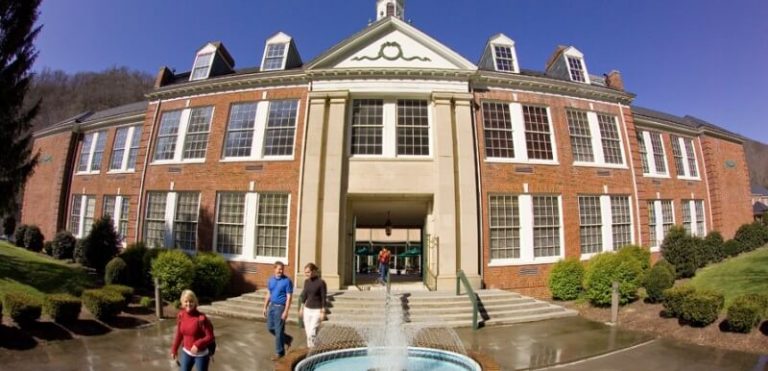 Will Micro Law Schools Become a Thing? Will Micro Law Schools Become a Thing?