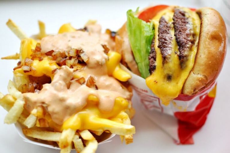 4 Reasons Working at In-N-Out Is Better Than Being a Lawyer