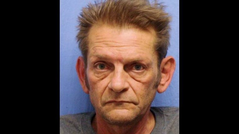 Kansas Man Shoots Three after Yelling Kansas Man Shoots Three after Yelling