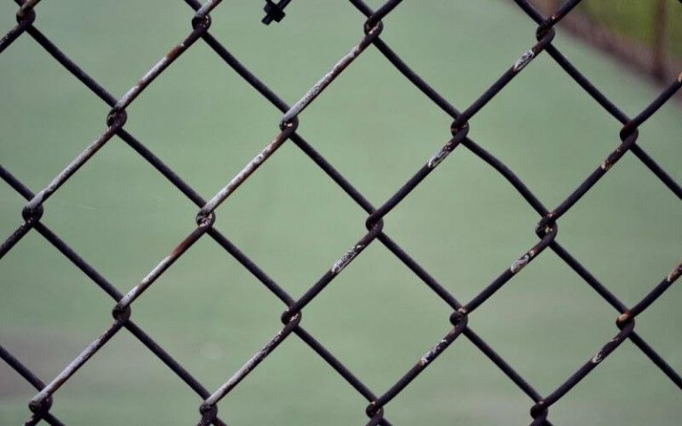 Texan Has Sex with Chain Link Fence Texan Has Sex with Chain Link Fence
