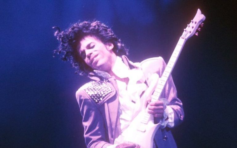 Prince’s Family Sues Walgreens for Wrongful Death