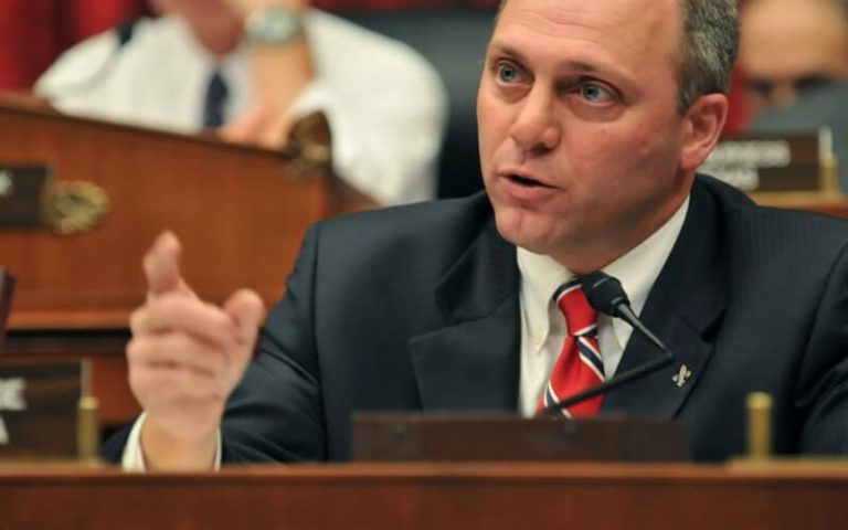 Shooter Wounds Rep. Steve Scalise at Baseball Field Shooter Wounds Rep. Steve Scalise at Baseball Field