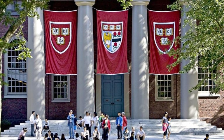 Majority of Harvard's Incoming Class Is Nonwhite
