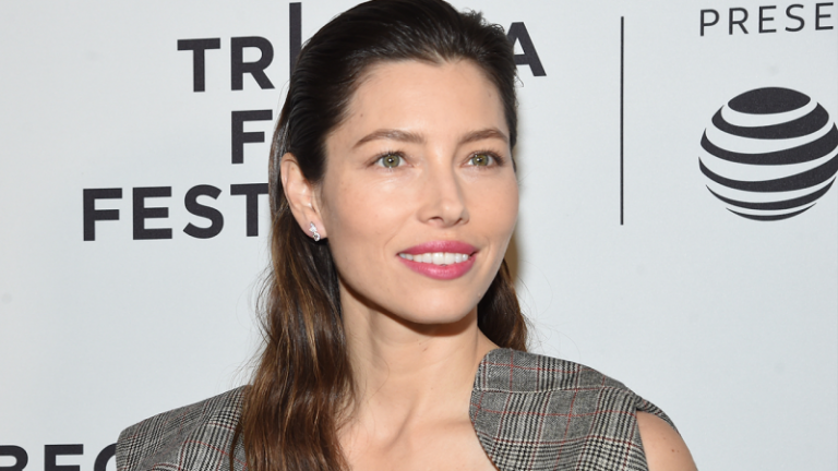 Jessica Biel Sued for Allegedly Stealing Tips from Restaurant Workers