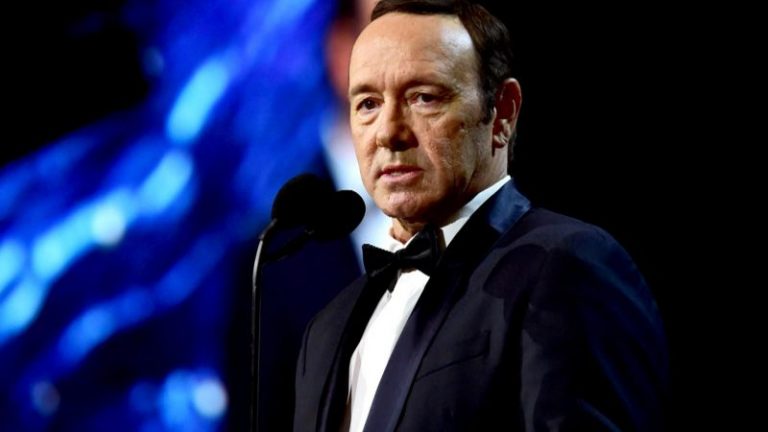 Kevin Spacey Accused of Hitting on 14-Year-Old, Netflix Cancels Kevin Spacey Accused of Hitting on 14-Year-Old, Netflix Cancels