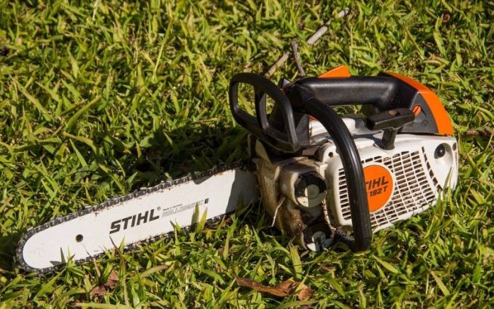 chainsaw