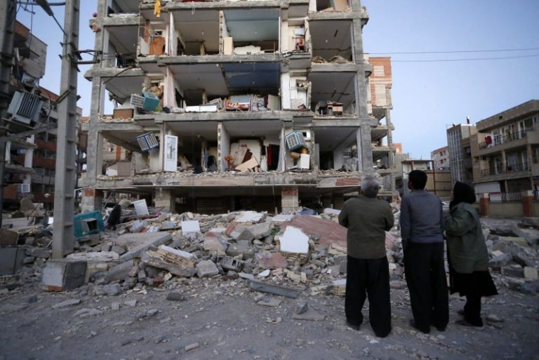 More than 400 People Die in Middle Eastern Earthquake More than 400 People Die in Middle Eastern Earthquake
