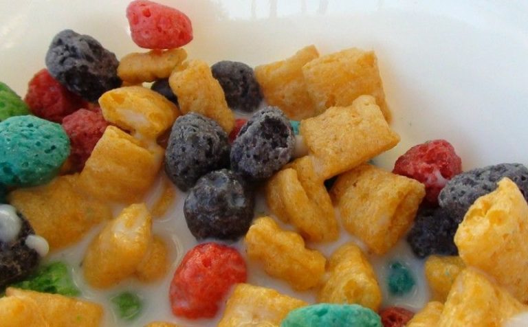 Men Fight Over Stale Cap’n Crunch Men Fight Over Stale Cap’n Crunch