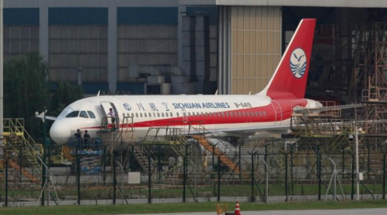 Sichuan Airlines Co-Pilot Sucked Halfway Out of Broken Window