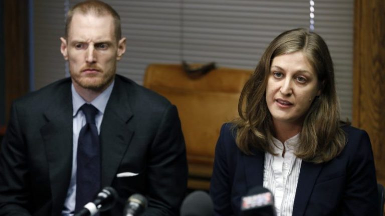 Judge Temporarily Blocks Iowa’s New Fetal Heartbeat Abortion Law