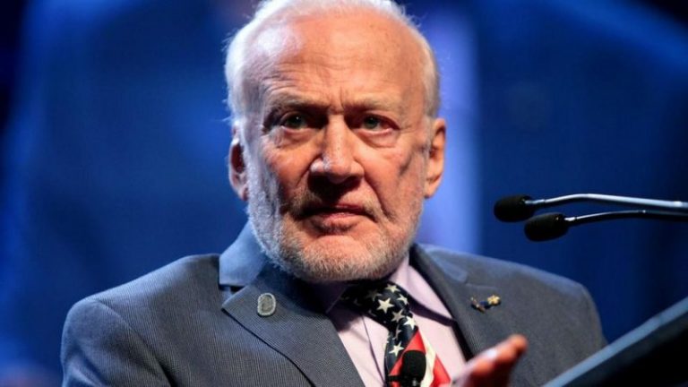Buzz Aldrin Sues Children for Allegedly Misusing His Money Buzz Aldrin Sues Children for Allegedly Misusing His Money