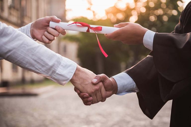 New York Deans Join Push for Diploma Privilege