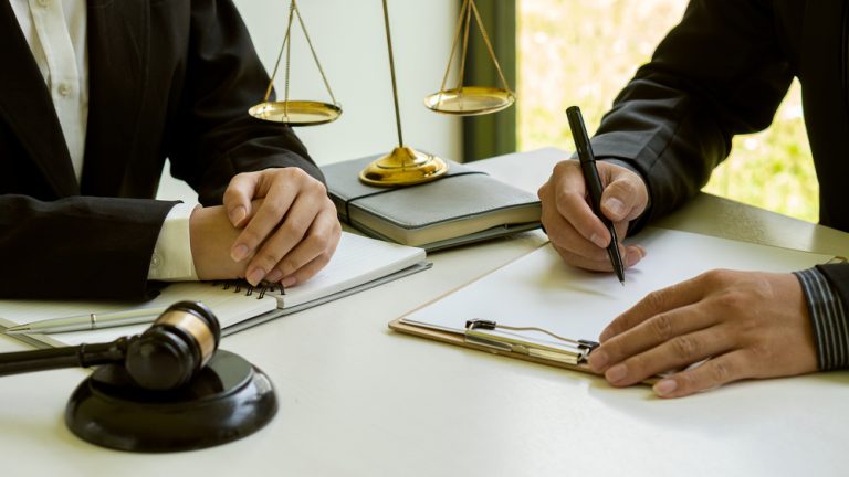 Recruiters Predict Strong In-House Job Market: Opportunities for Job Seekers