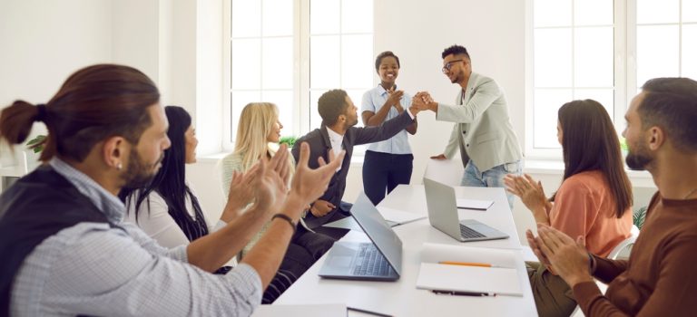 Maximizing Bonus Potential: Tips for Sidley Associates to Excel in the Office