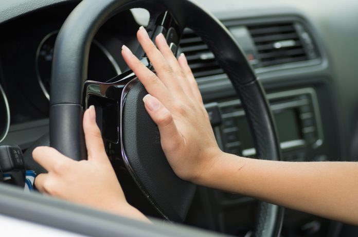CAR HONKING
