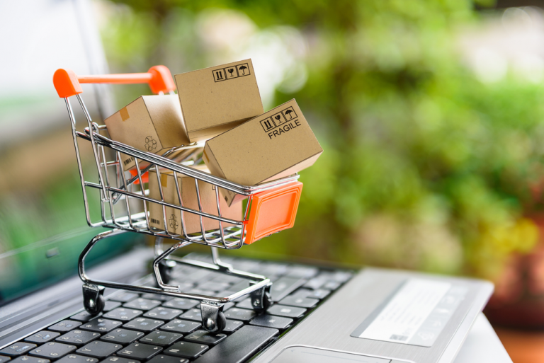 Online Retailers Cash in on Celebrity Trials with Trendy Merchandise Collection Online Retailers Cash in on Celebrity Trials with Trendy Merchandise Collection
