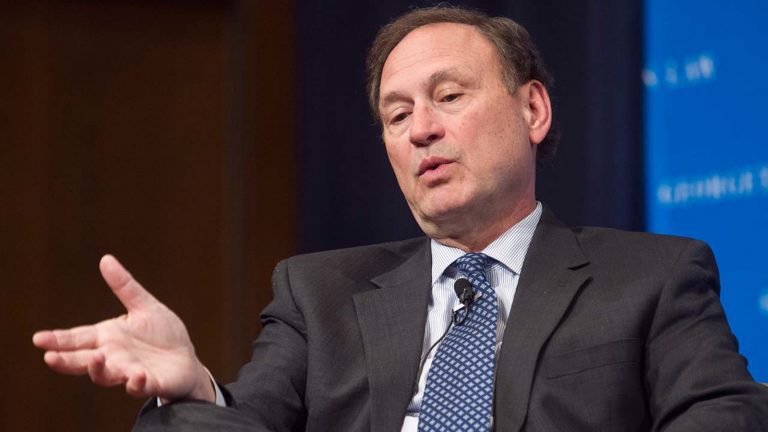 Supreme Court’s Struggle to Identify Conflict Exposed During Alito Trip