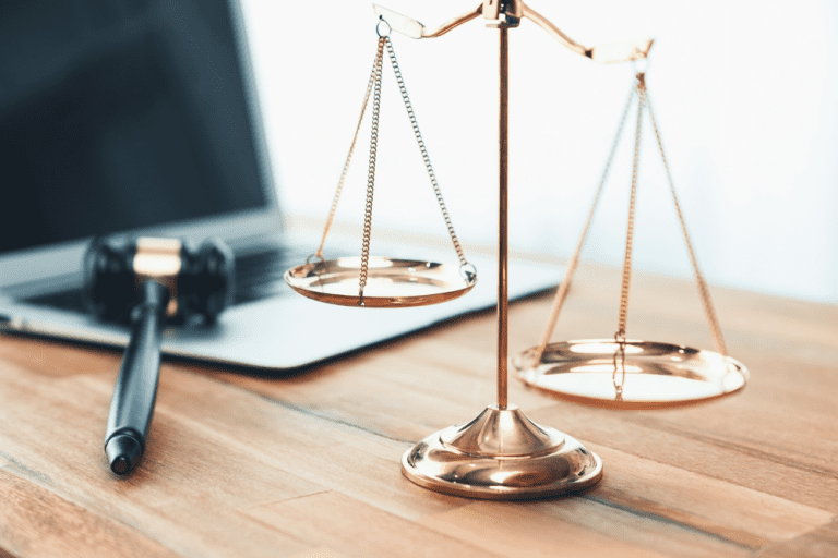 BigLaw Firm Implements 4-Day In-Office Policy with Remote ‘Bank’ Option