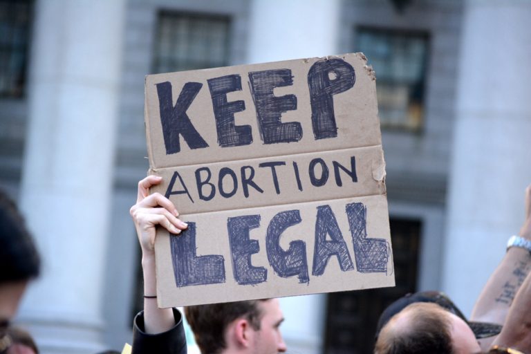 Iowa High Court Blocks Abortion Ban in Tied Ruling Iowa High Court Blocks Abortion Ban in Tied Ruling