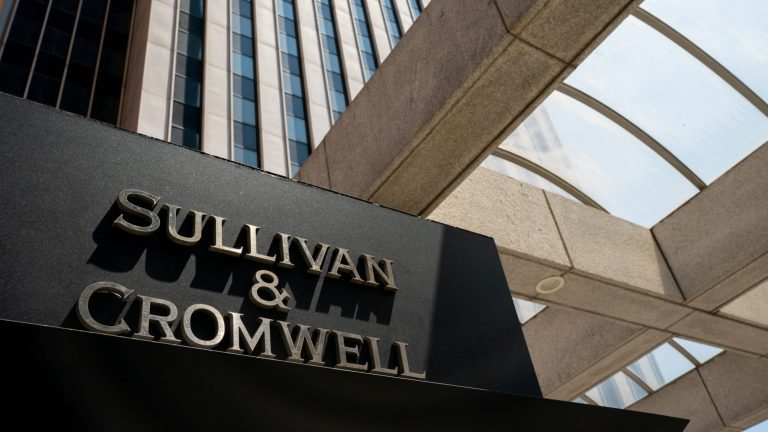 Sullivan & Cromwell Bolsters Expertise with Former USPTO Chief and Federal Circuit Judge Hire