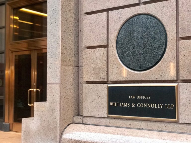 Williams & Connolly Faces $8 Million Malpractice Claim Over Alleged Negligent Legal Advice