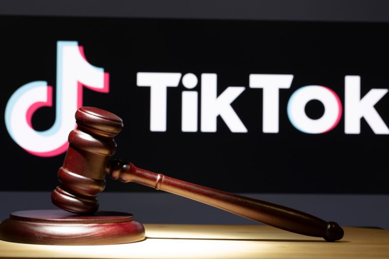 Controversial Judge Allegedly Lip-Syncs Provocative Songs in Chambers and Bed in Viral TikTok Videos Controversial Judge Allegedly Lip-Syncs Provocative Songs in Chambers and Bed in Viral TikTok Videos