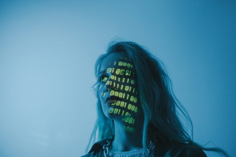 AI Boosts Performance for Low-Achieving Law Students, But Hinders Top Performers, Study Reveals