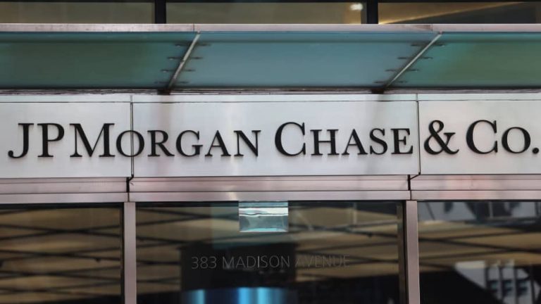U.S. Judge Approves JPMorgan’s $290 Million Settlement in Epstein-Related Case