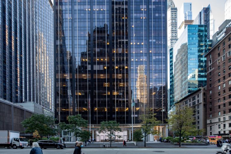 Paul, Weiss, Rifkind, Wharton & Garrison Inks Record-Breaking Lease for New Midtown Manhattan Office
