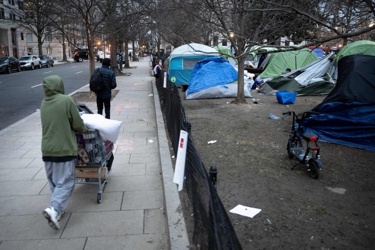 U.S. Supreme Court Takes Up Grants Pass Case on Anti-Camping Laws Amid Homelessness Crisis U.S. Supreme Court Takes Up Grants Pass Case on Anti-Camping Laws Amid Homelessness Crisis