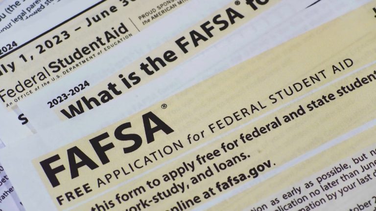 Education Department's Efforts to Aid College Financial Aid System Facing Delays Education Department's Efforts to Aid College Financial Aid System Facing Delays