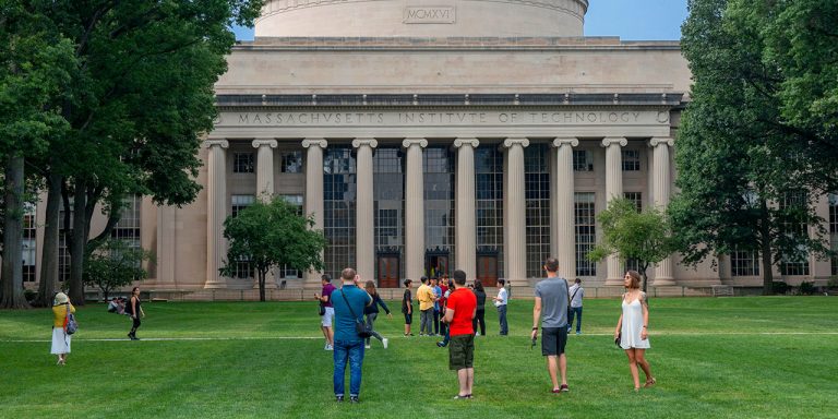 Diversity in Law Schools: Black and Hispanic Enrollment Declines at Elite Institutions Diversity in Law Schools: Black and Hispanic Enrollment Declines at Elite Institutions
